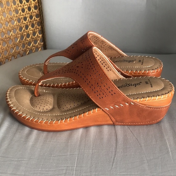 NEW Angel steps brown faux leather comfy slip on sandals size 8 - Picture 7 of 8